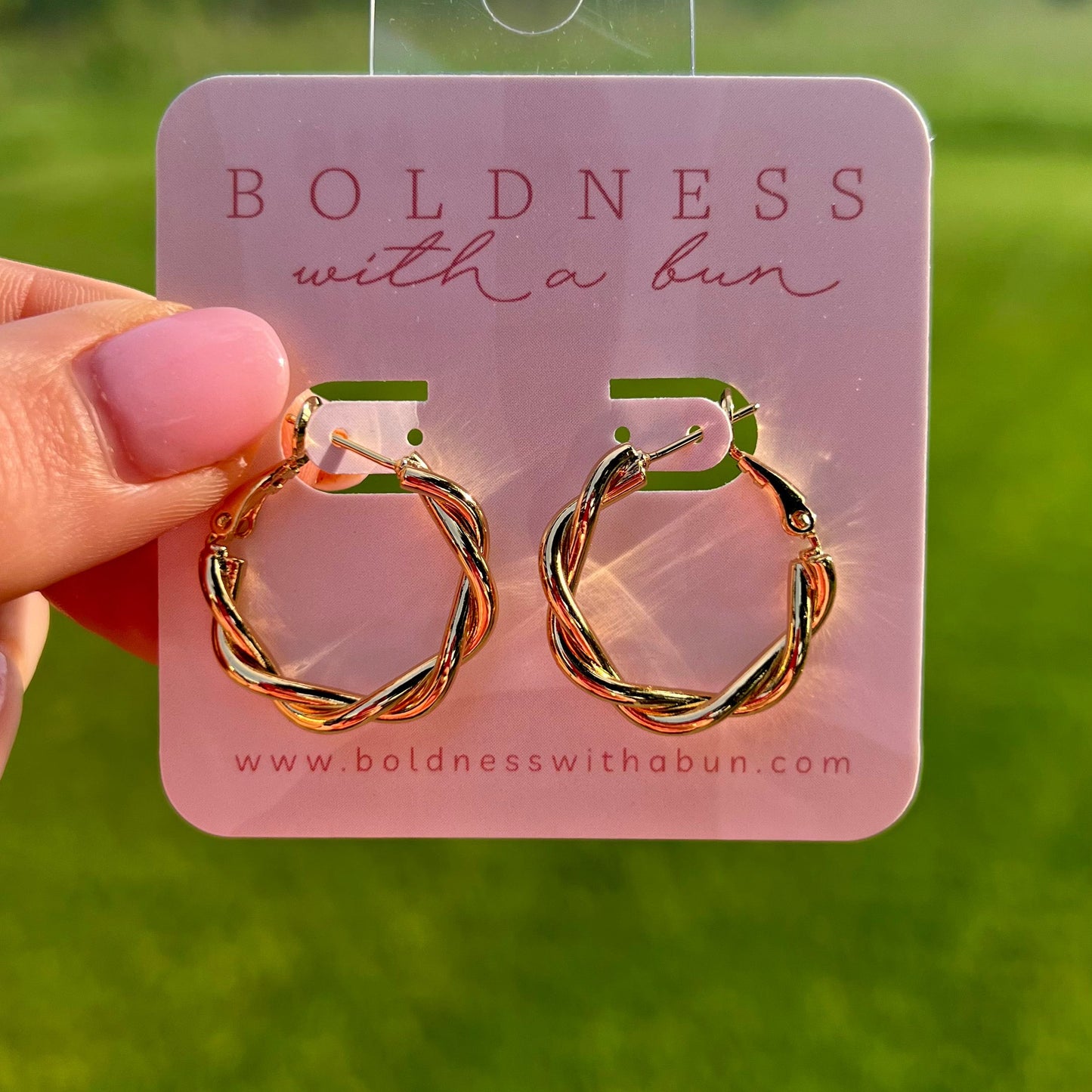 Maple-Boldness with a Bun