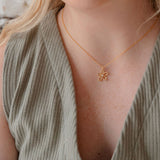 Alba | Open Flower Necklace