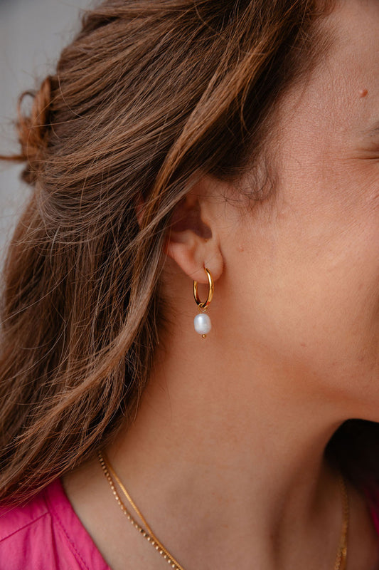 Calla | Pearl Drop Huggies